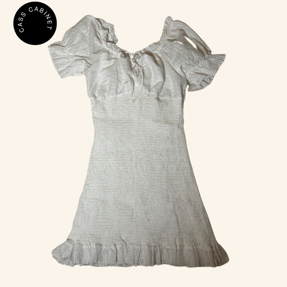 WHITE COTTAGECORE DRESS🫶